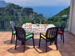 JANET HOUSE Amalfi